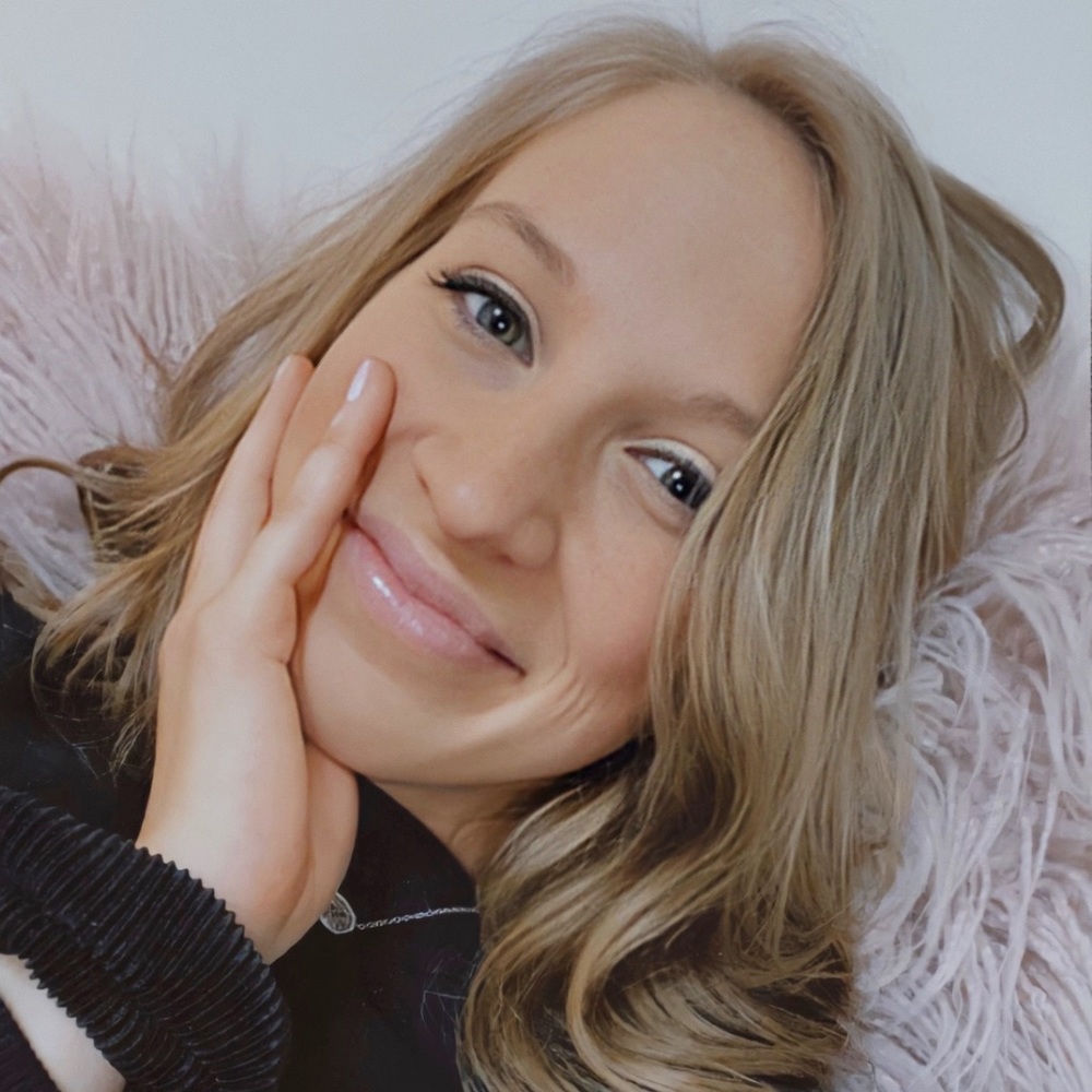 Meet your Posher, Maddy